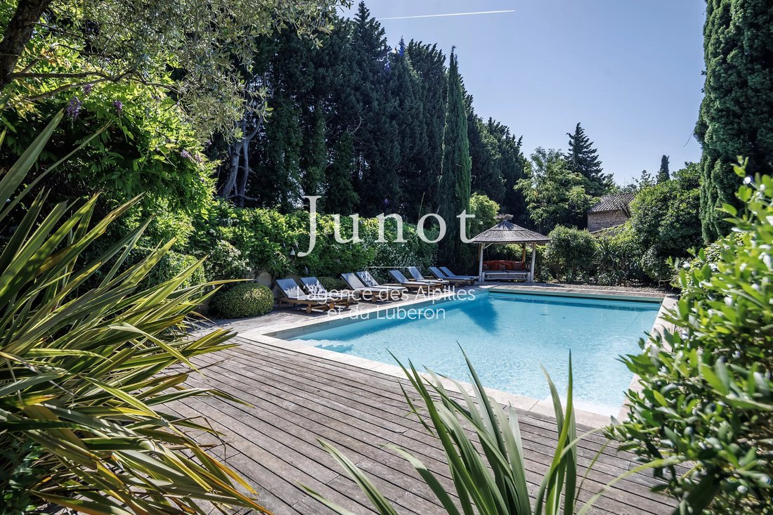 Country House in Paradou, Provence-Alpes-Côte d'Azur, France 2 - 18541291