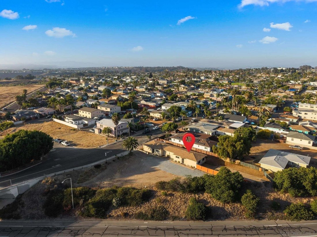 Oceanside, California, United States 2 - 18543248