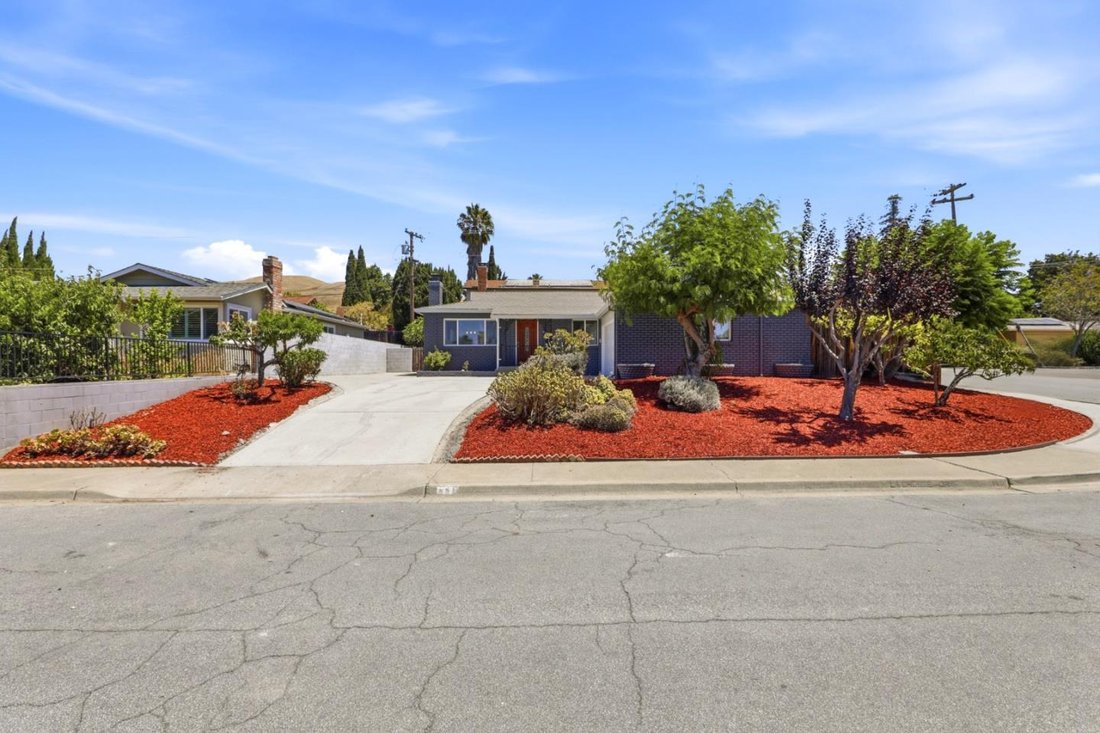 House in Milpitas, California, United States 4 - 18542799