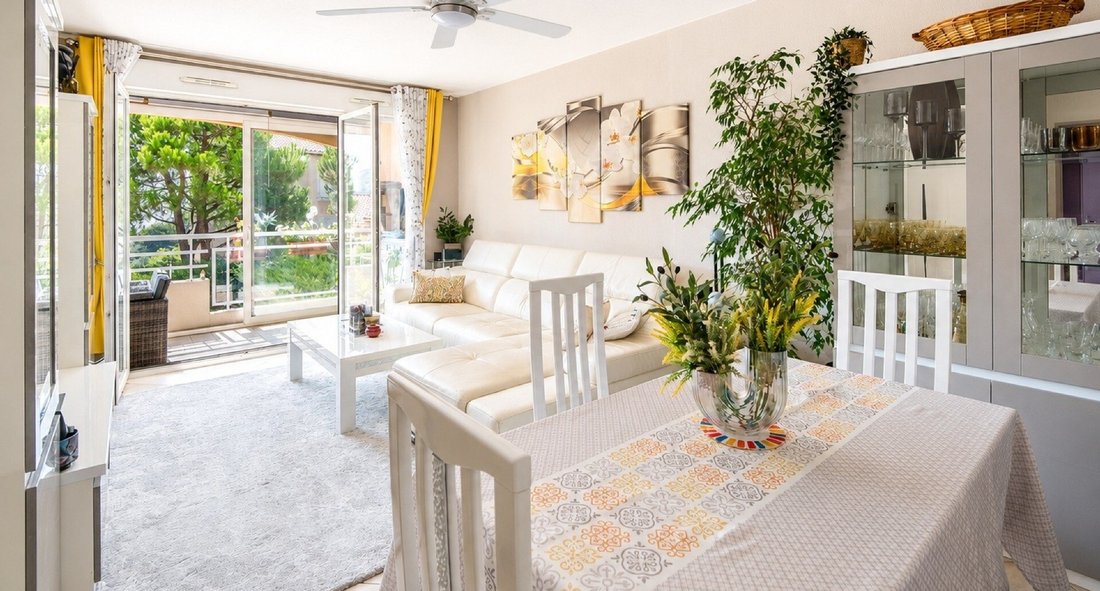 Appartement à Èze, Provence-Alpes-Côte d'Azur, France 2 - 18544067