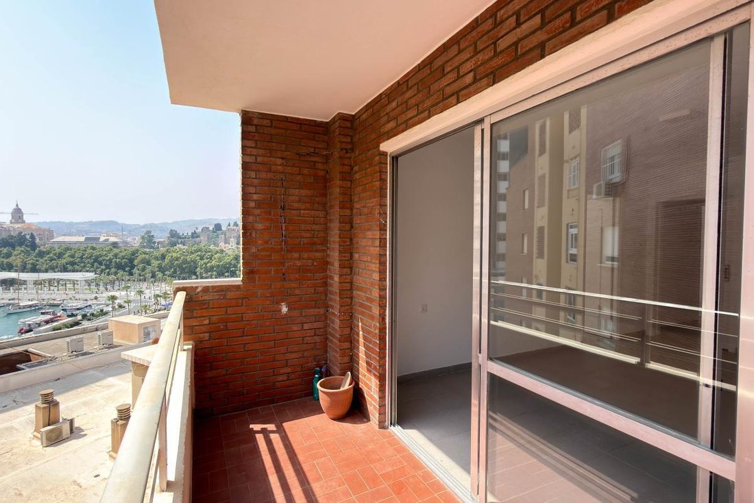 Apartment in Playa De La Malagueta, Centro, Malaga 1 - 18539824