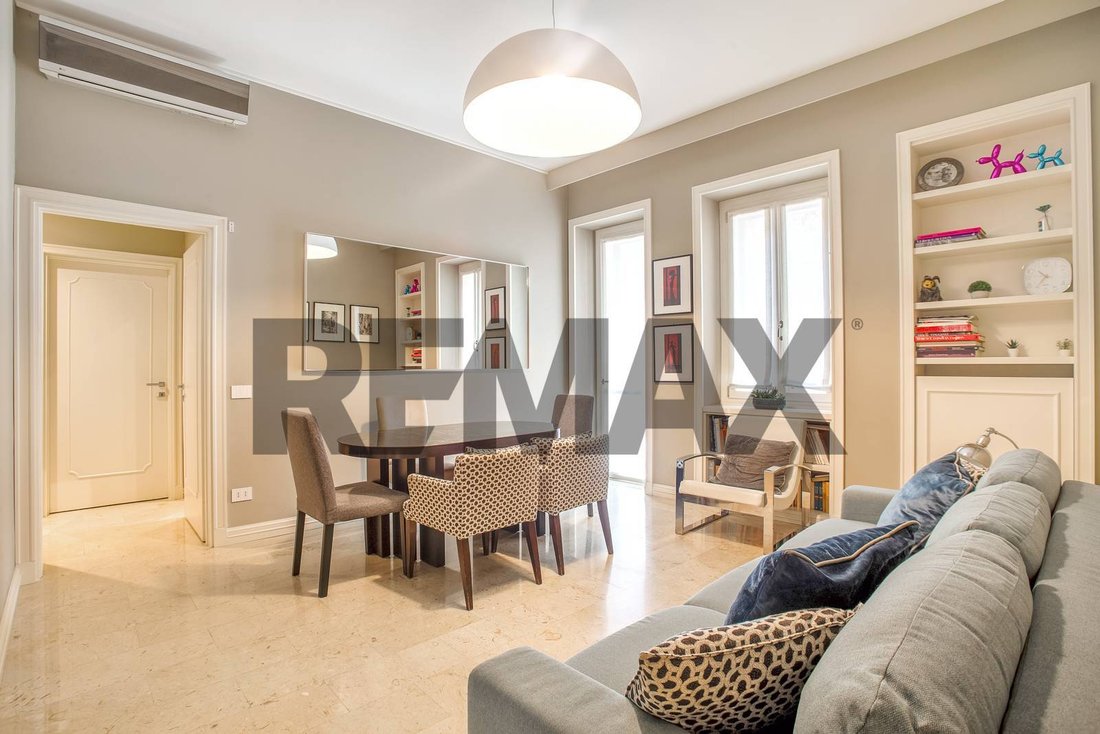 Apartment in Porta Venezia - Repubblica, Milan, Italy 3 - 18544615