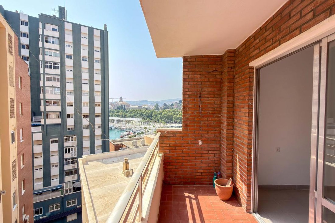 Apartment in Playa De La Malagueta, Centro, Malaga 2 - 18539824