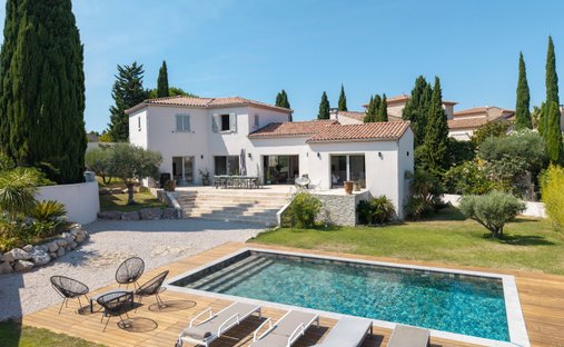 House in Bouzigues, Occitania, France 1