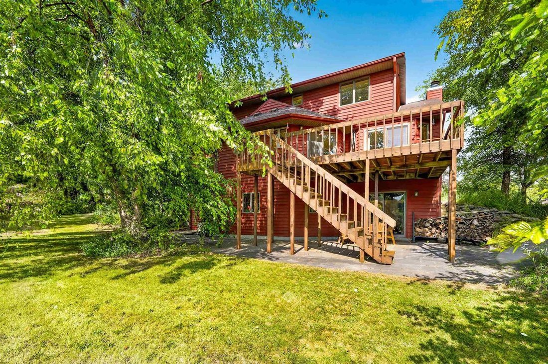 House in Cross Plains, Wisconsin, United States 2 - 18542135