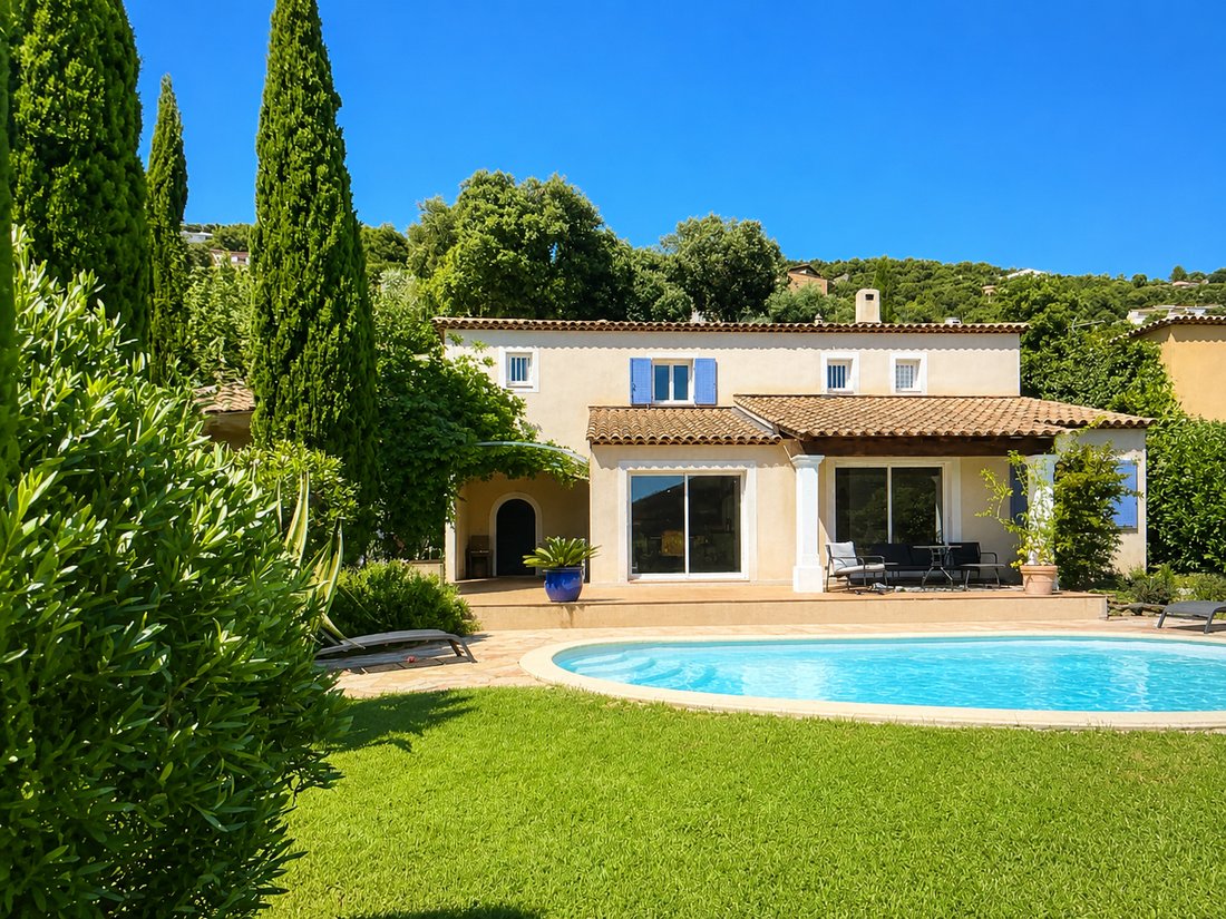 Villa in La Londe-les-Maures, Provence-Alpes-Côte d'Azur, France 3 - 18540061