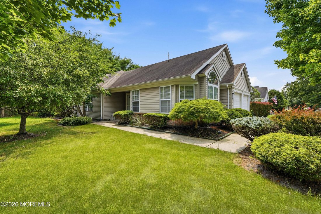 House in Lakewood Township, New Jersey, United States 3 - 18543059
