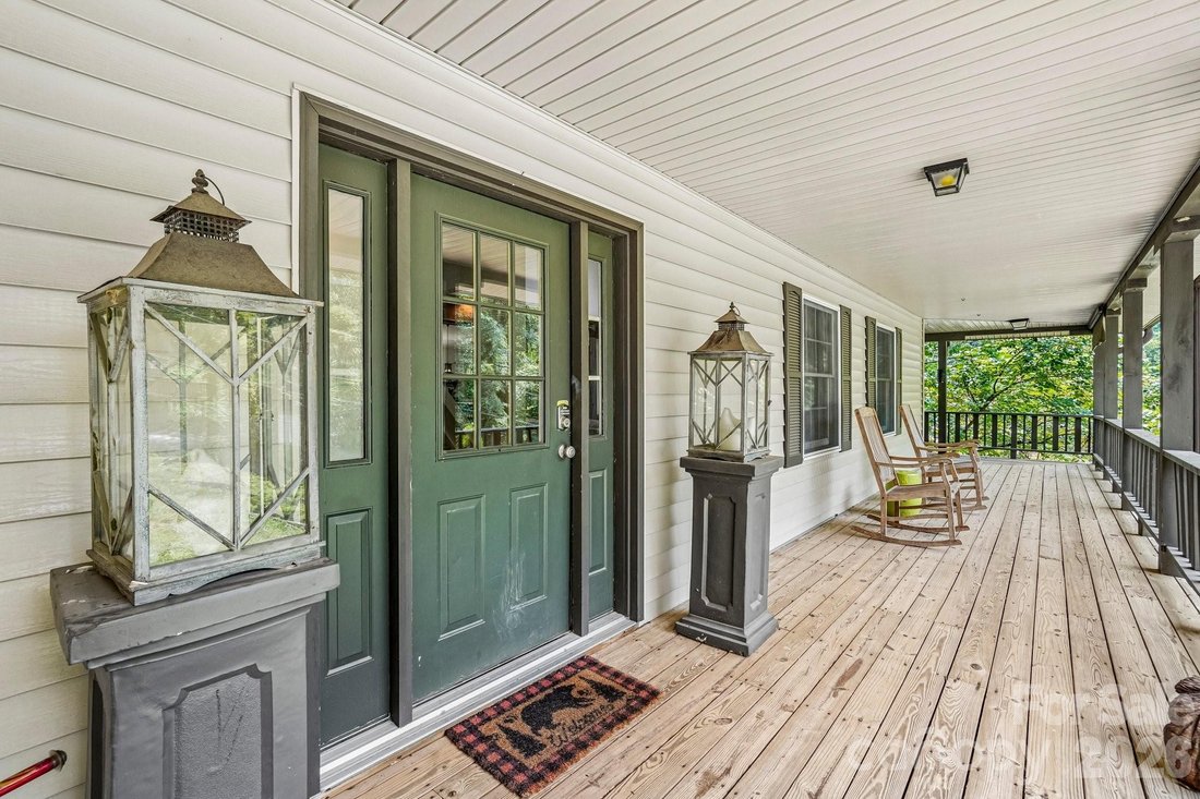 House in Lake Lure, North Carolina, United States 2 - 18543565