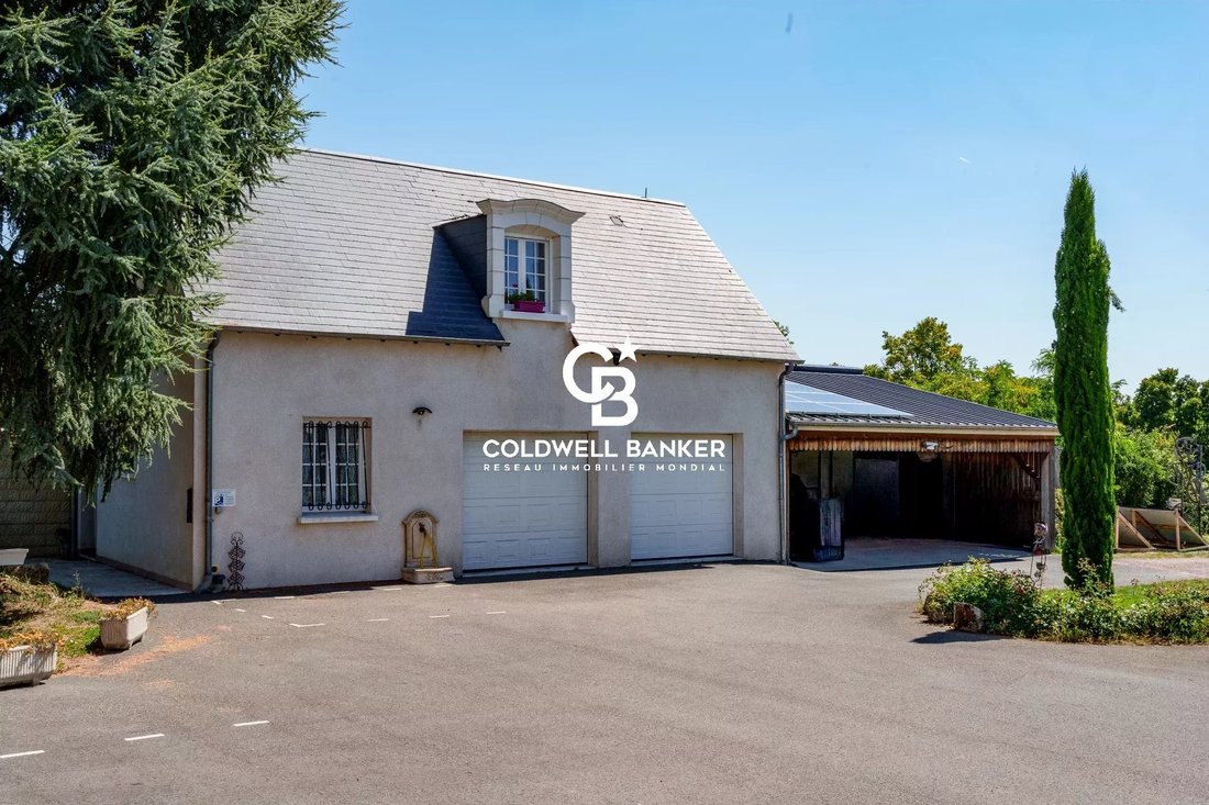 House in Saint-Antoine-du-Rocher, Centre-Val de Loire, France 5 - 16047988