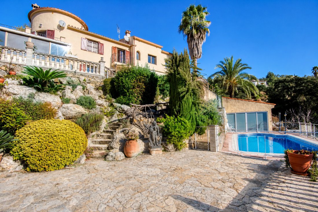 Villa in Calonge i Sant Antoni, Catalonia, Spain 2 - 18335875