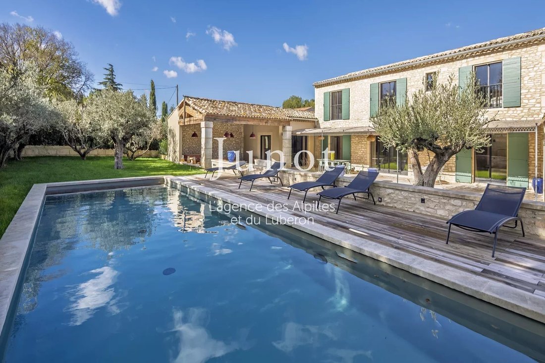 House in Saint-Rémy-de-Provence, Provence-Alpes-Côte d'Azur, France 4 - 18541288