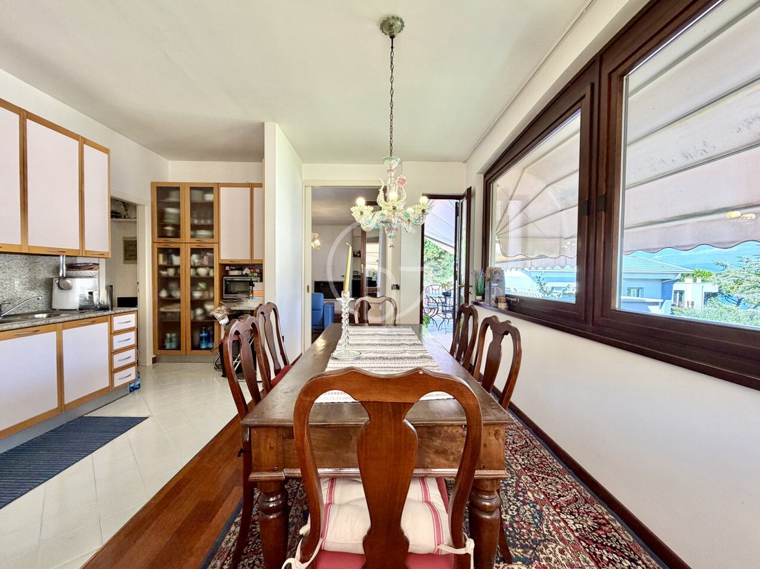 House in Desenzanino, Desenzano del Garda, Lombardy 4 - 18544511