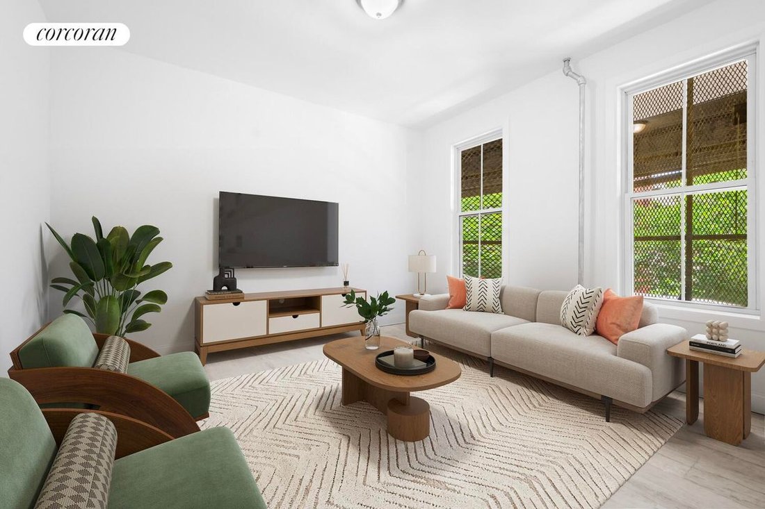 House in New York, New York, United States 1 - 17388551
