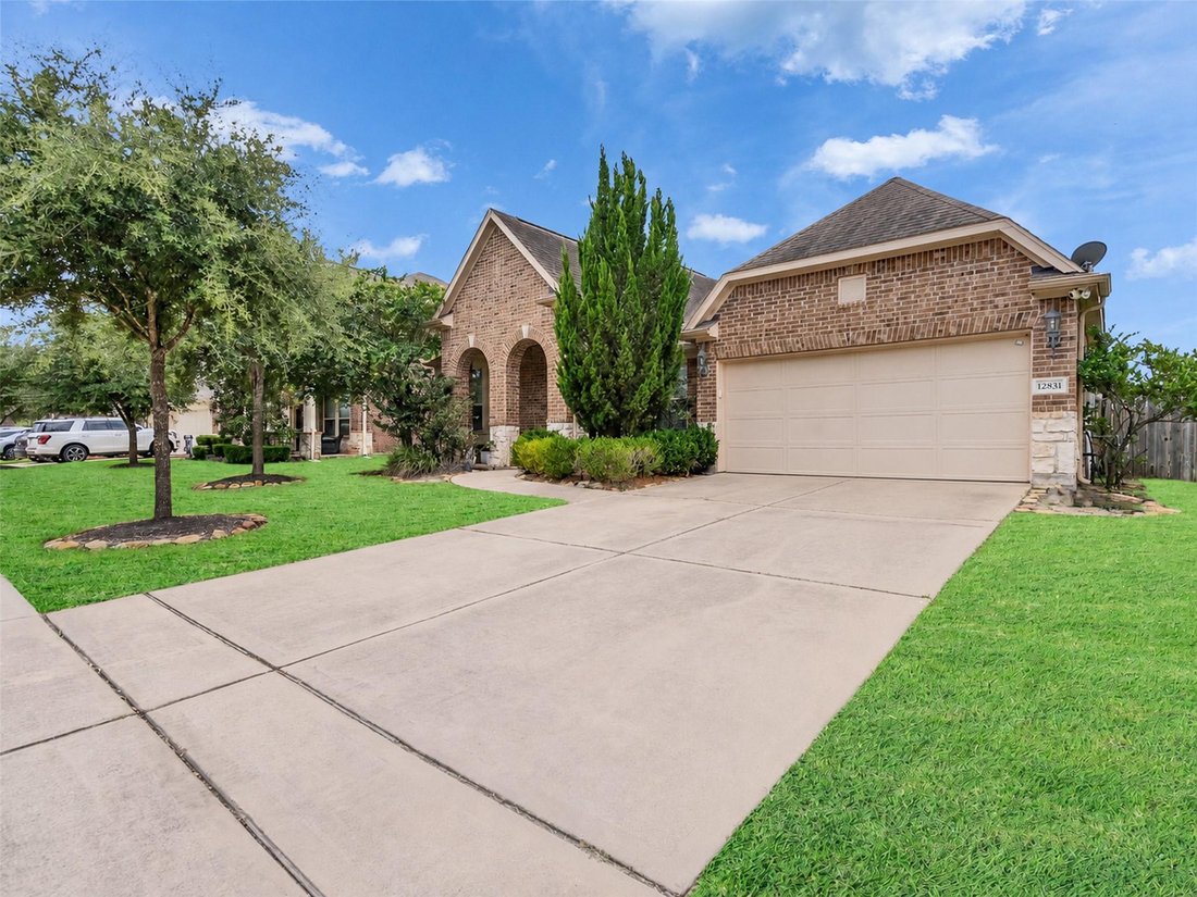 House in Tomball, Texas, United States 3 - 18543431
