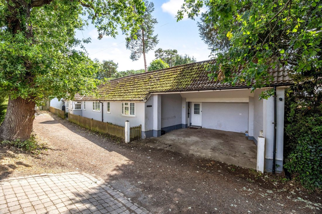Bungalow in Groombridge, Withyham, England 1 - 18540848