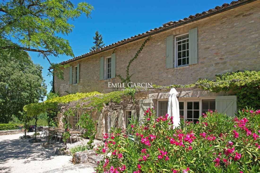 Villa in Ménerbes, Provence-Alpes-Côte d'Azur, France 3 - 18541481