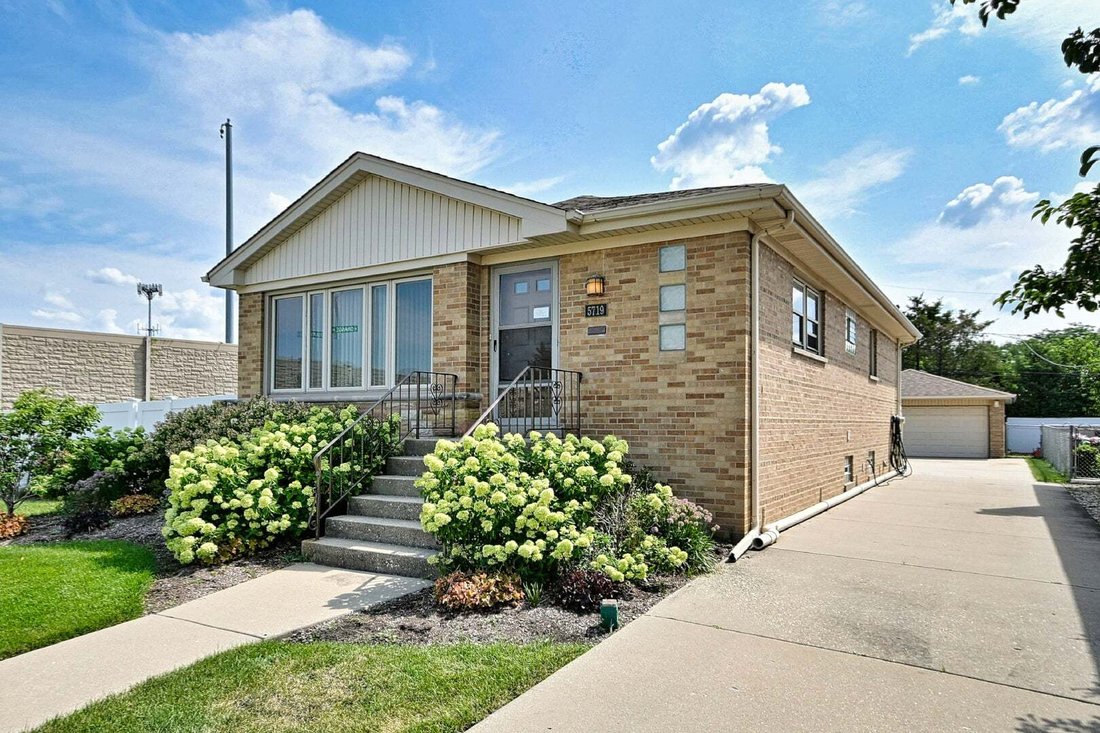 House in Chicago, Illinois, United States 1 - 18543087