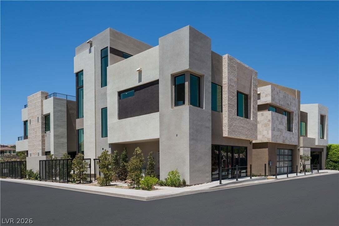 House in Las Vegas, Nevada, United States 2 - 16300471