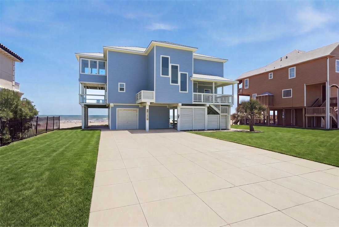 House in Galveston, Texas, United States 1 - 18532737