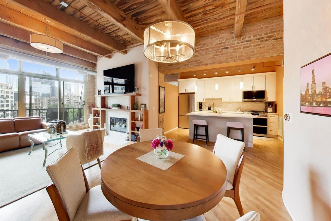 Condo in Chicago, Illinois, United States 2 - 18540431