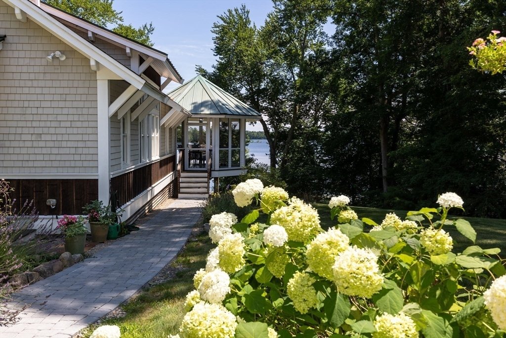 House in Carver, Massachusetts, United States 3 - 18541802