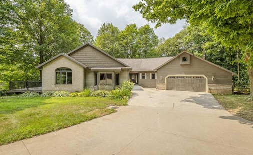 House in Caledonia, Michigan, United States 1