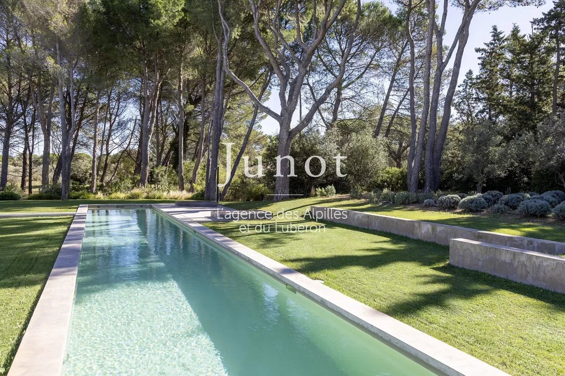 House in Eygalières, Provence-Alpes-Côte d'Azur, France 4 - 18541272