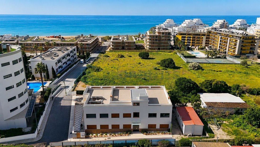 Apartment in Quarteira, Algarve, Portugal 1 - 18438187