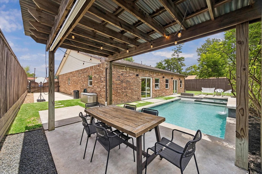 House in Houston, Texas, United States 2 - 18543433