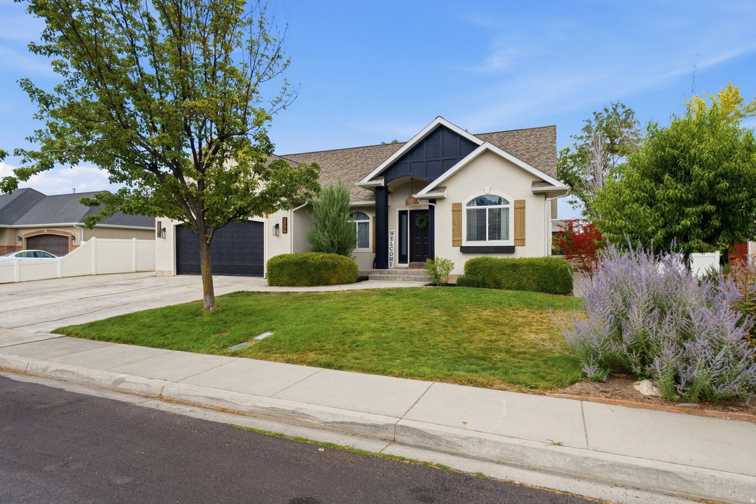 Cedar Hills, Utah, United States 1 - 18544084