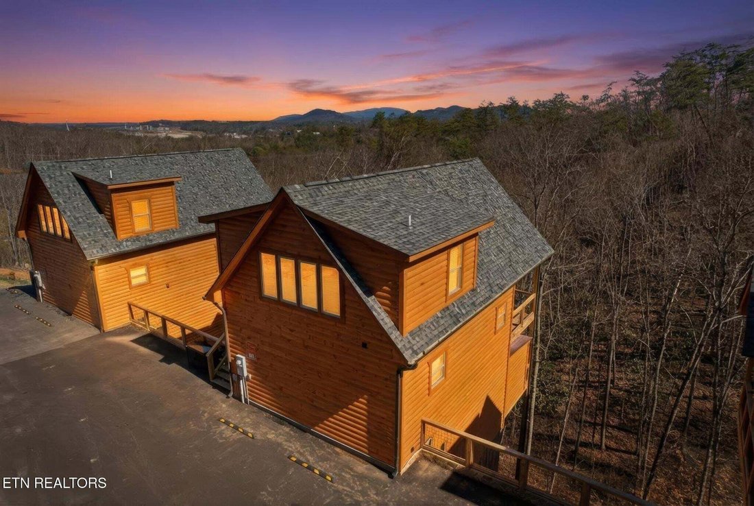 House in Sevierville, Tennessee, United States 2 - 18540626