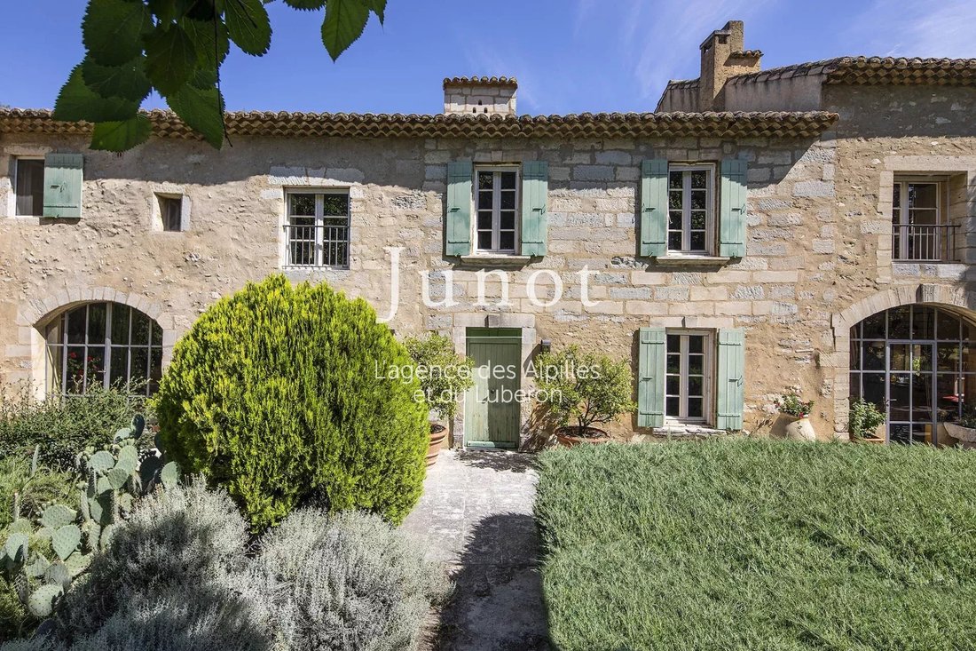 House in Saint-Rémy-de-Provence, Provence-Alpes-Côte d'Azur, France 1 - 18541275