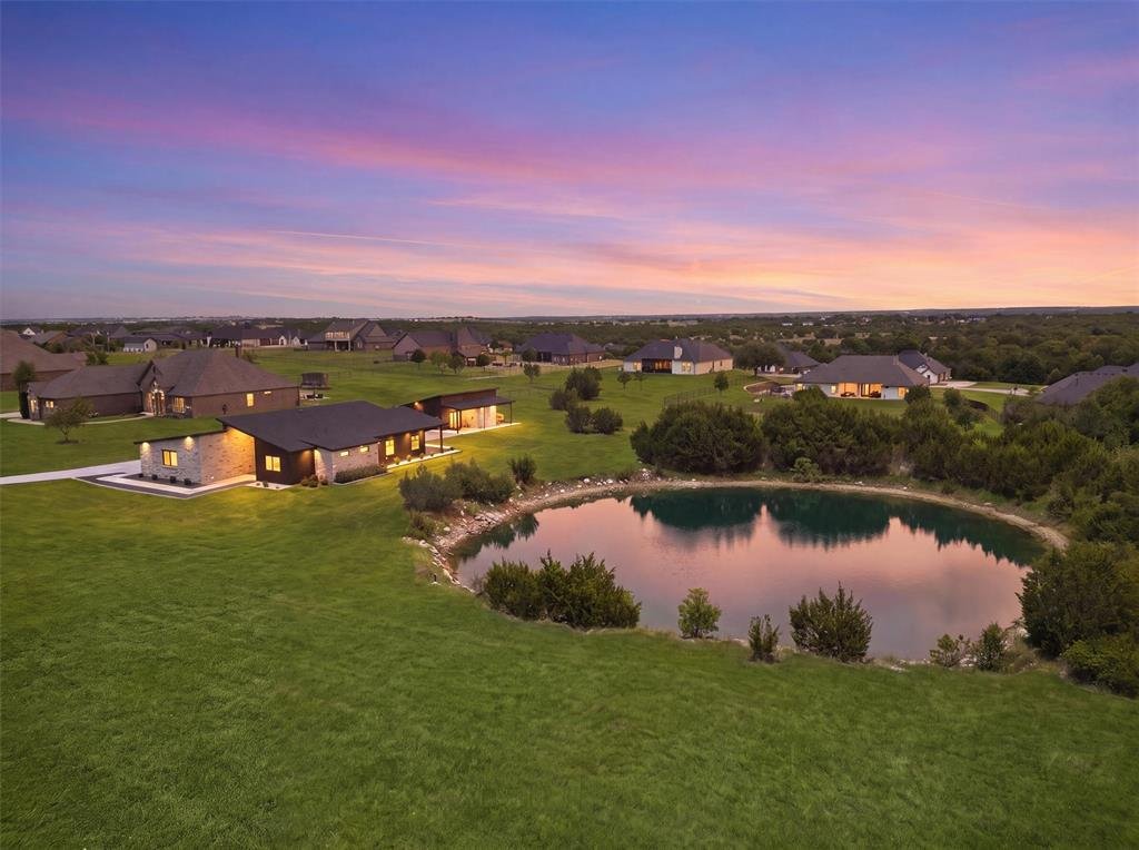 House in Granbury, Texas, United States 1 - 18543392