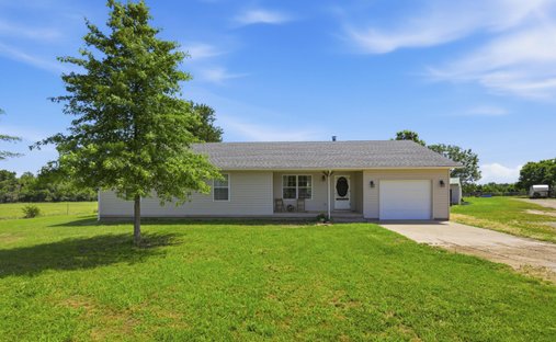 Farm Ranch in Ritchey, Missouri, United States 1