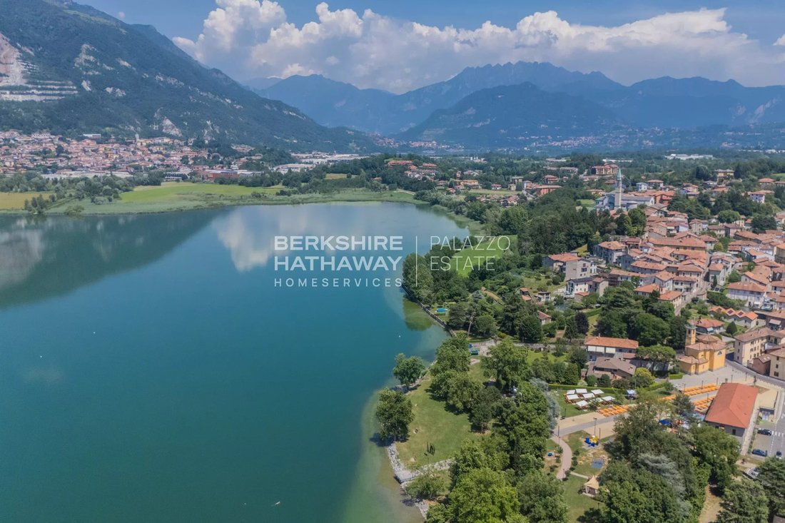 Villa a Bosisio Parini, Lombardia, Italia 5 - 18541299