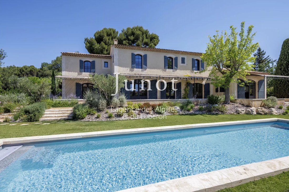 House in Paradou, Provence-Alpes-Côte d'Azur, France 1 - 18541277