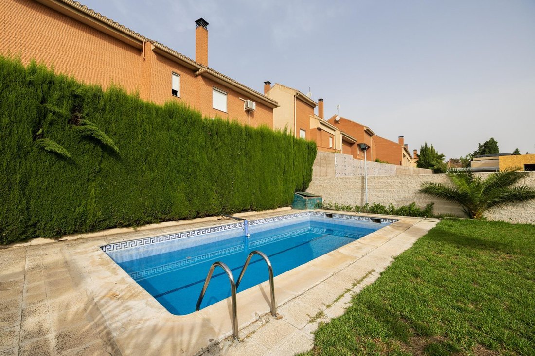 Villa in Armilla, Andalusia, Spain 4 - 18543797