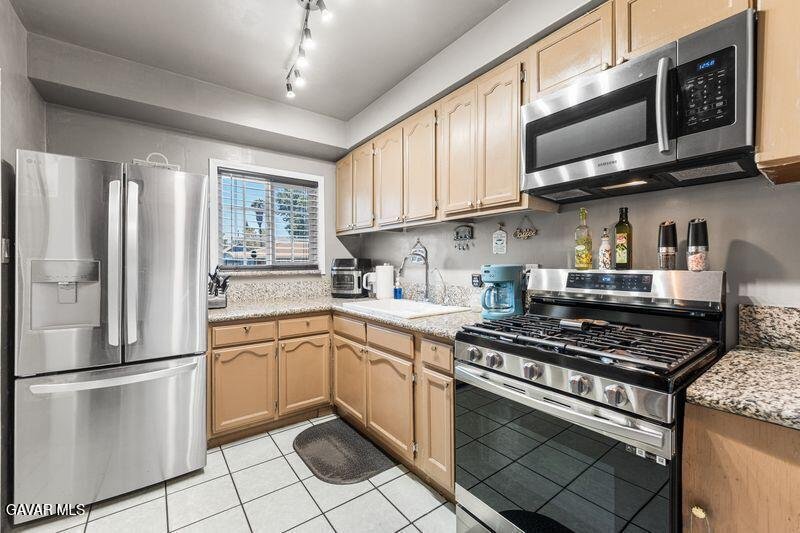 House in Lynwood, California, United States 3 - 18543787