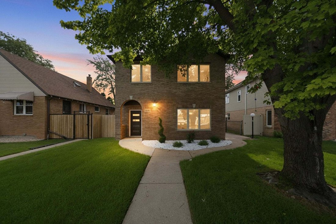 House in Chicago, Illinois, United States 2 - 18427872