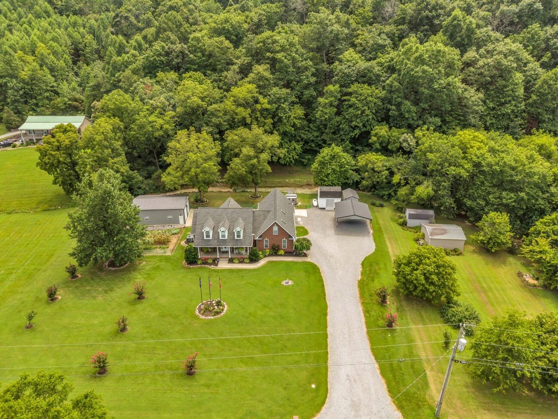 House in Bethpage, Tennessee, United States 2 - 18125246