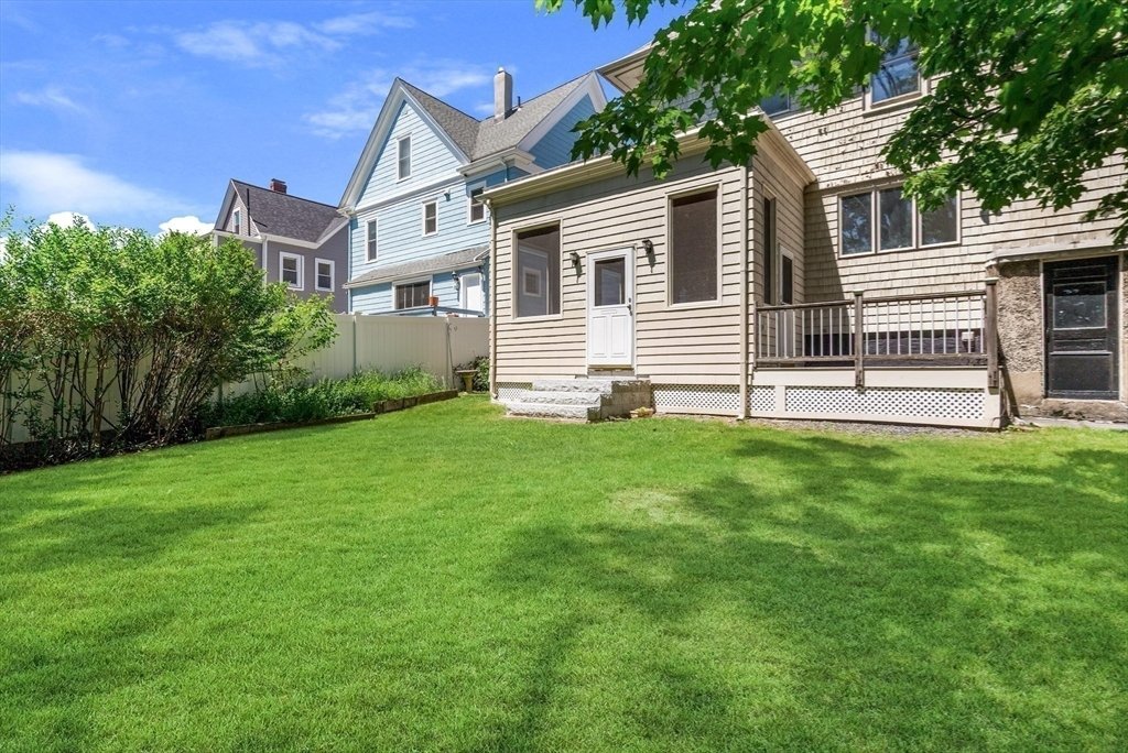 House in Medford, Massachusetts, United States 2 - 18133204