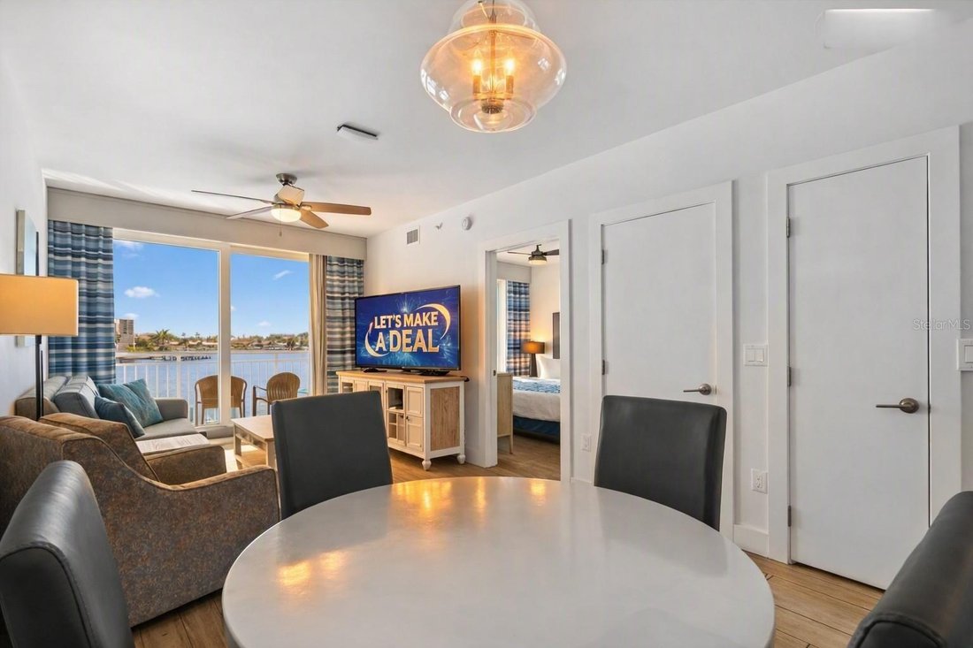 Condo in St. Pete Beach, Florida, United States 4 - 18365496