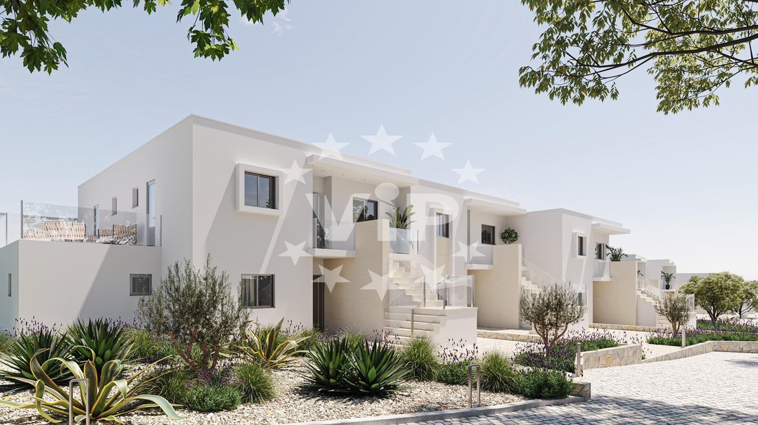 Townhouse in Carvoeiro, Algarve, Portugal 3 - 18541209