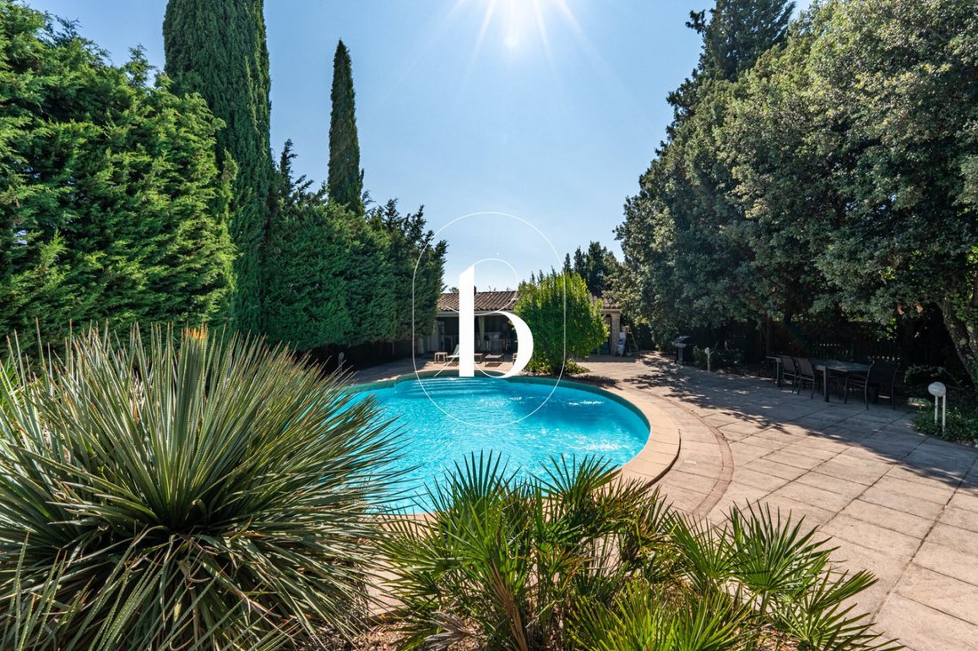 Maison à Uzès, Occitanie, France 3 - 18542635