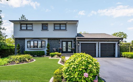 House in Sayreville, New Jersey, United States 1