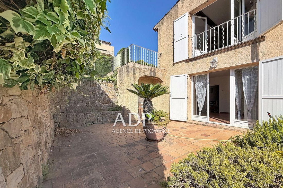 Villa in Grasse, Provence-Alpes-Côte d'Azur, France 4 - 18541053