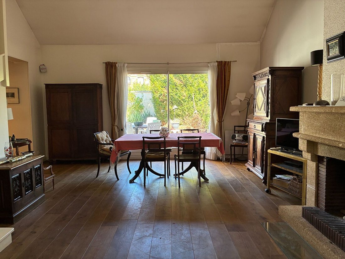 House in Sud, Le Mesnil-le-Roi, France 1 - 18540078
