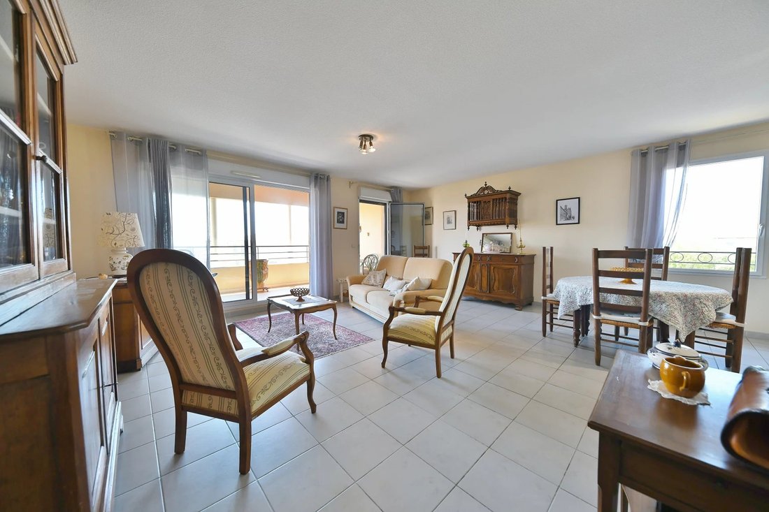 Apartment in Uzès, Occitania, France 2 - 18541175