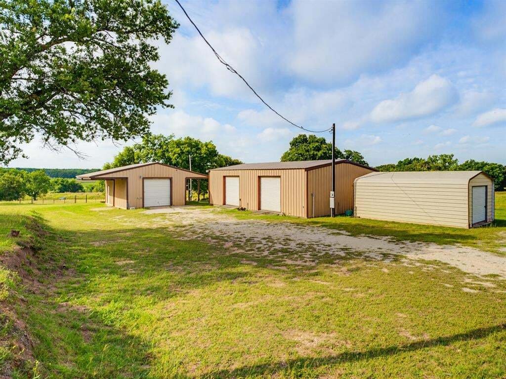 House in Nocona, Texas, United States 4 - 18540494