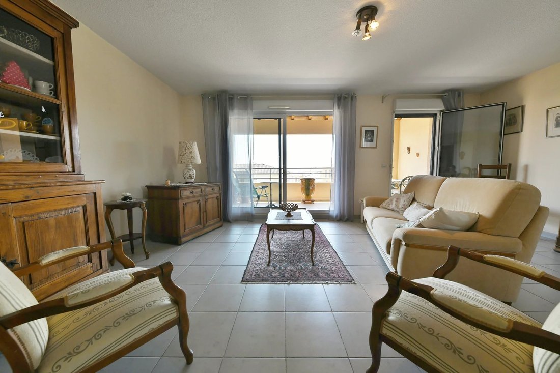 Apartment in Uzès, Occitania, France 3 - 18541175
